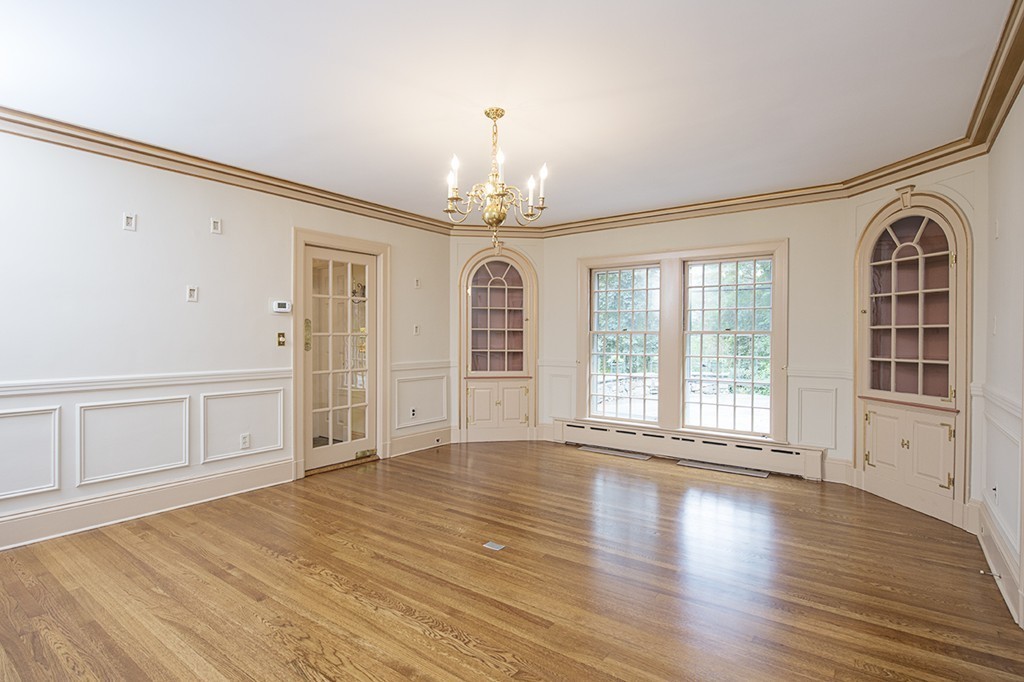 1 Robin Road Weston, MA 02493 - Photo 8 of 30