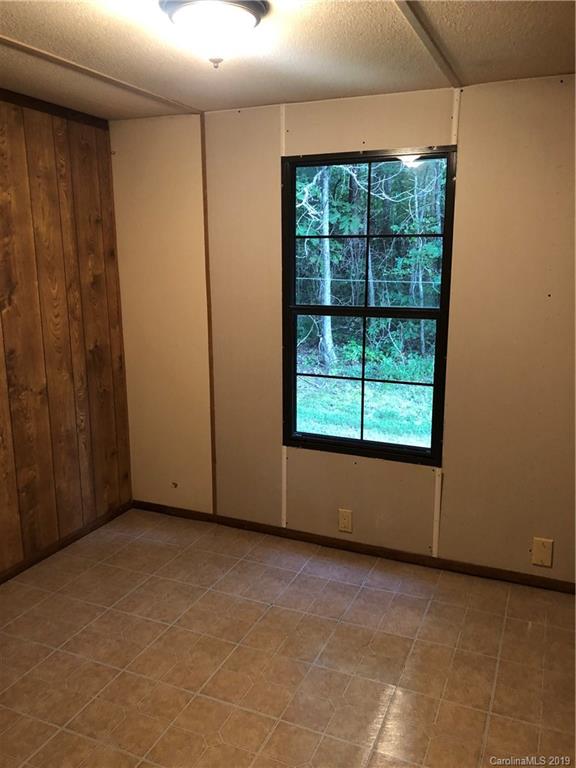 1281 Razors Ridge Road Morganton, NC 28655 - Photo 8 of 16 Gallery Image 8