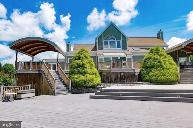 $1,359,900 | 15501 Bushy Tail Run, Woodbine, MD 21797