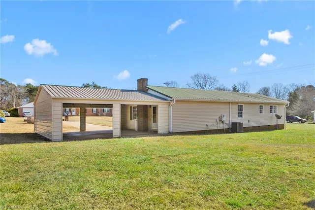 $300,000 | 802 Quail Meadow Lane, Colfax, NC 27235