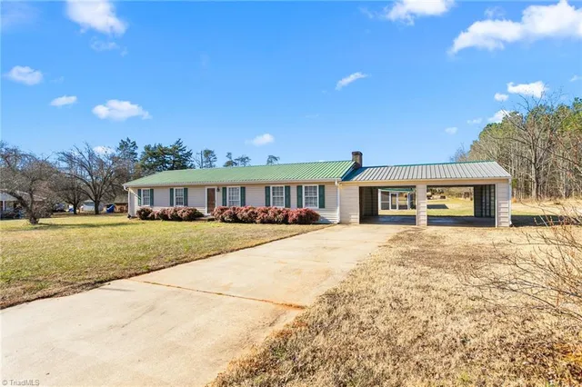 $300,000 | 802 Quail Meadow Lane, Colfax, NC 27235