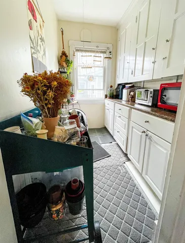 $2,150 | 415 Highland Street, Manchester, NH 03104