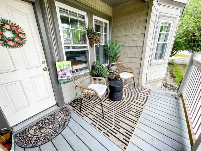 $2,150 | 415 Highland Street, Manchester, NH 03104