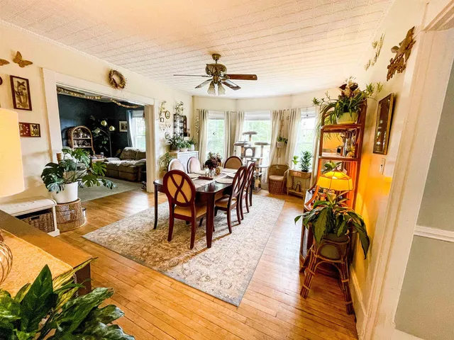 $2,150 | 415 Highland Street, Manchester, NH 03104