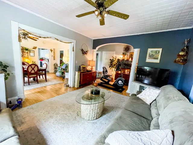 $2,150 | 415 Highland Street, Manchester, NH 03104