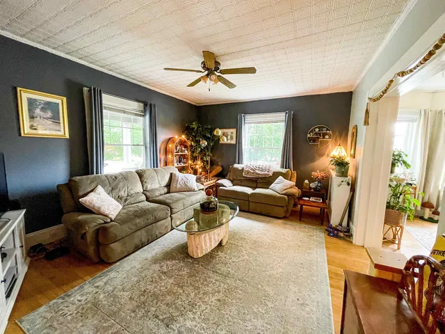 $2,150 | 415 Highland Street, Manchester, NH 03104