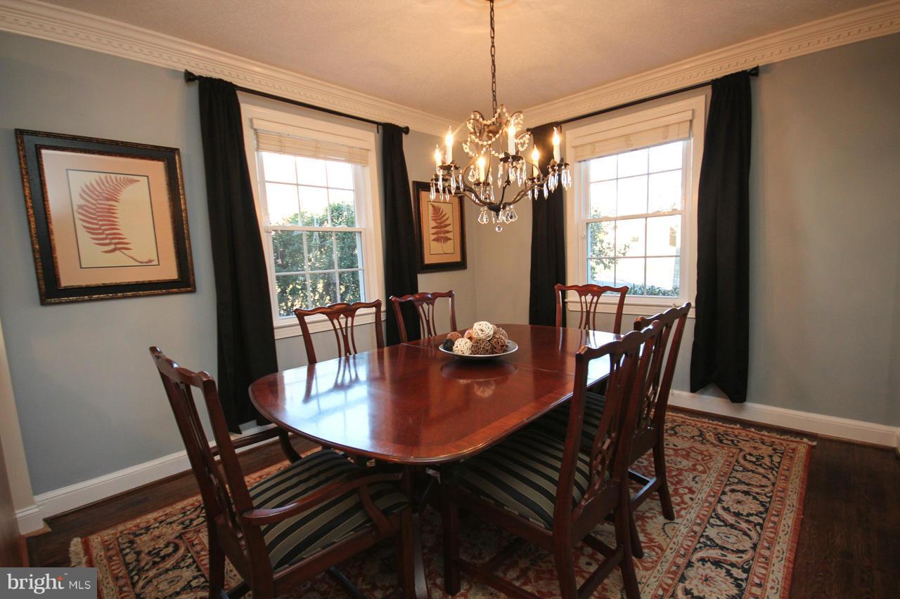 10006 Raynor Road Silver Spring, MD 20901 - Photo 8 of 30 Dining Room