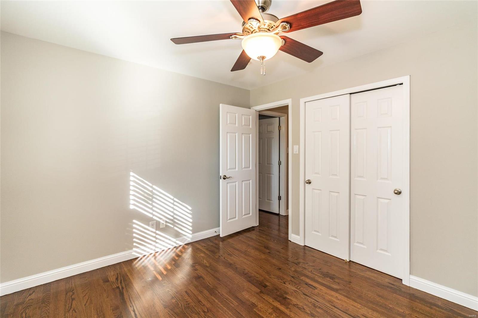 123 Oakside Lane Kirkwood, MO 63122 - Photo 13 of 27