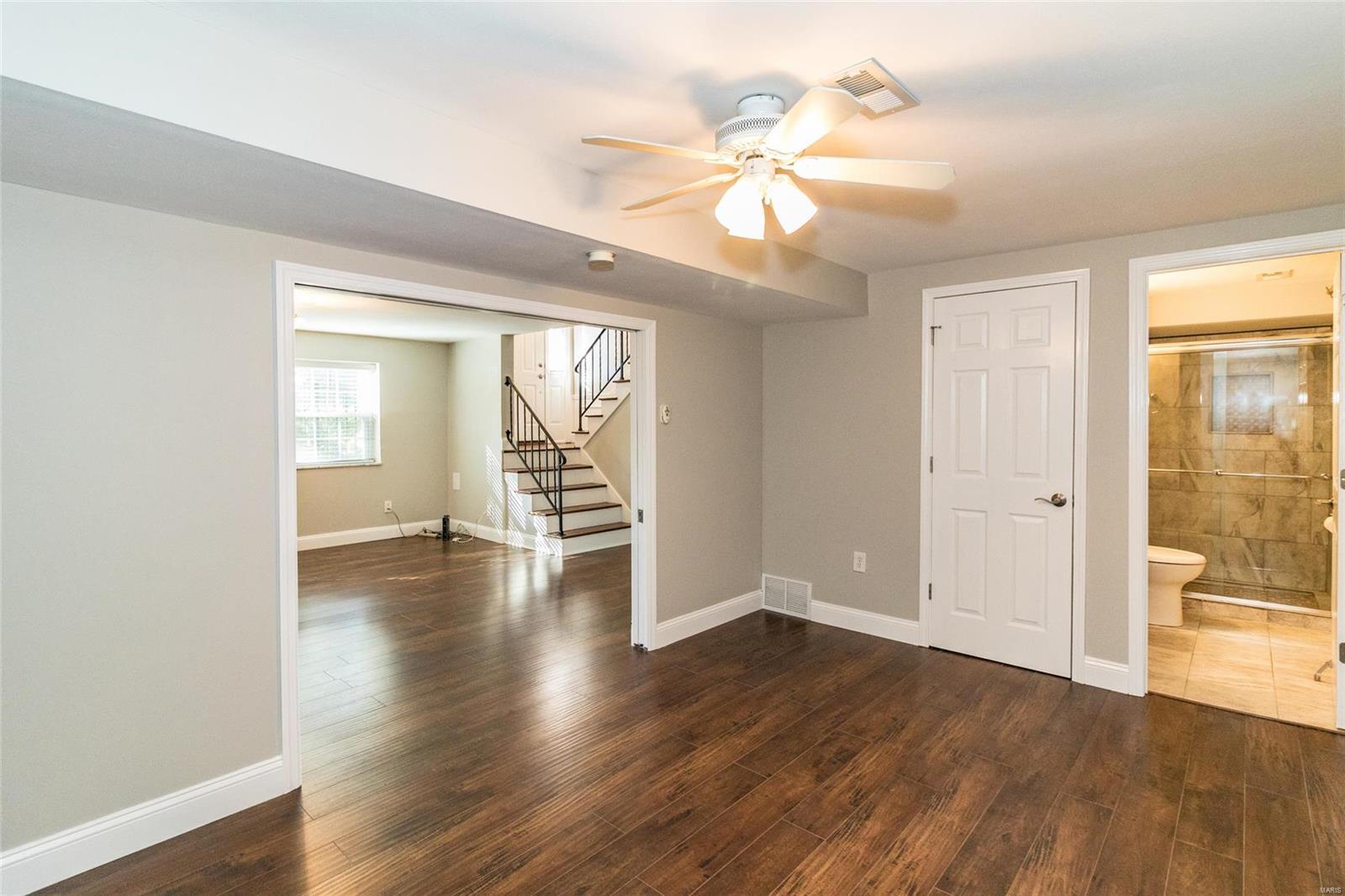 123 Oakside Lane Kirkwood, MO 63122 - Photo 17 of 27