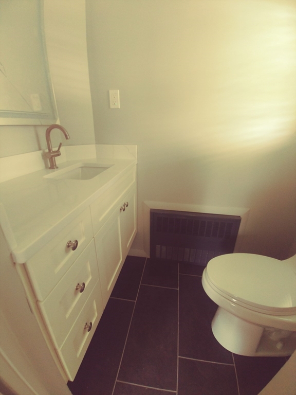 68 Dayton Street Springfield, MA 01118 - Photo 13 of 30
