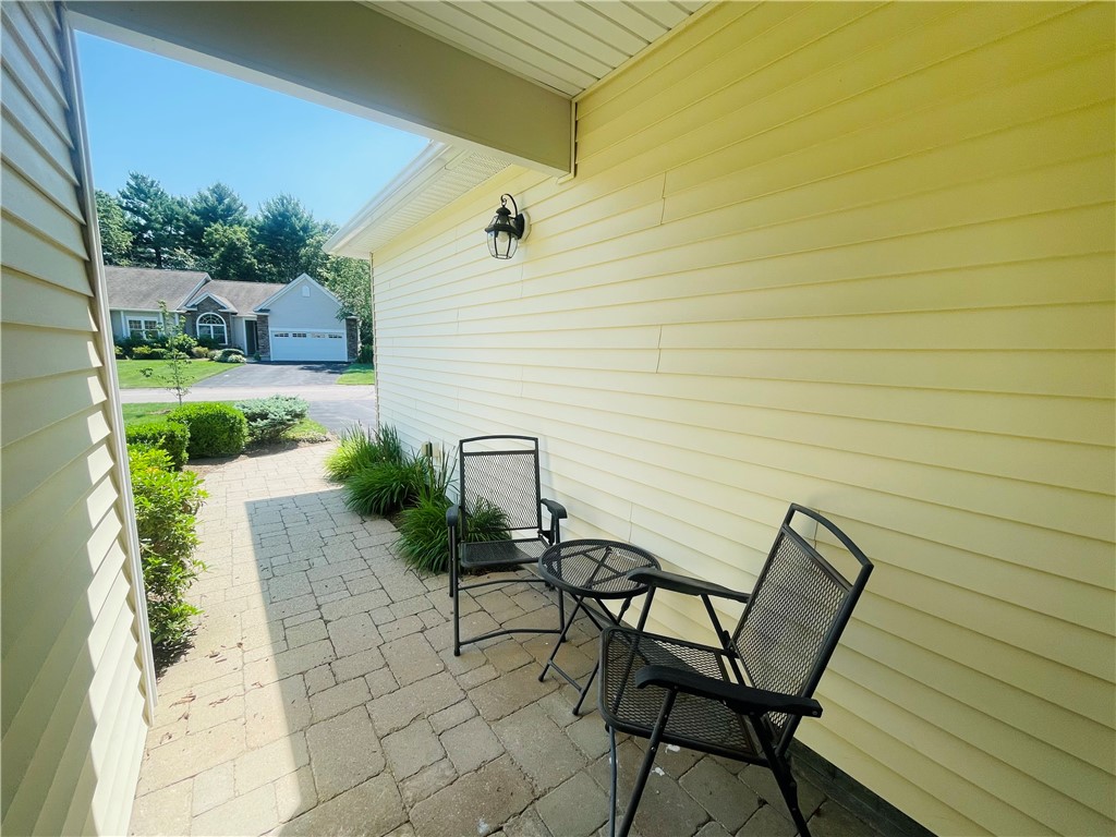 79 Whispering Pine Way Exeter, RI 02822 - Photo 4 of 30