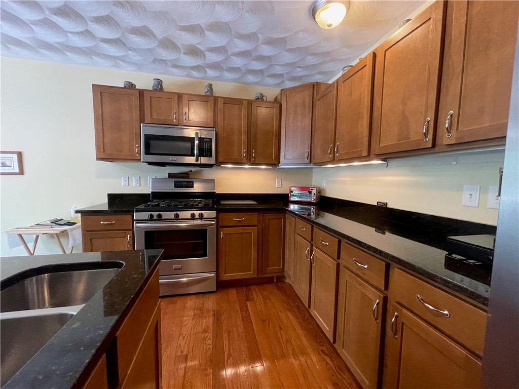 79 Whispering Pine Way Exeter, RI 02822 - Photo 7 of 30