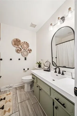 $400,000 | 21121 South Cleveland Avenue, Belton, MO 64012