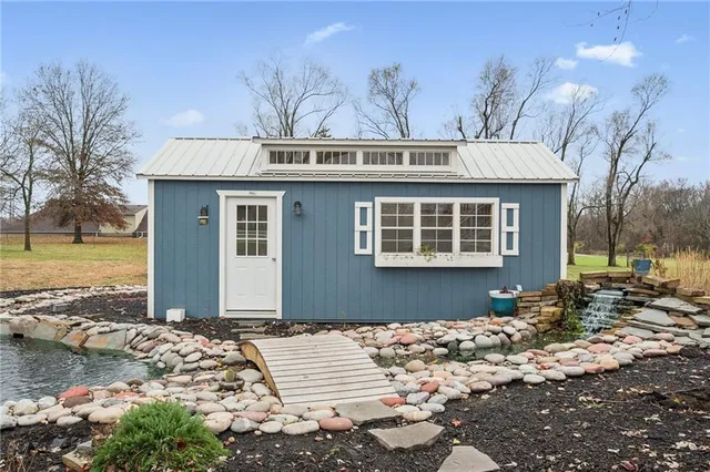 $400,000 | 21121 South Cleveland Avenue, Belton, MO 64012