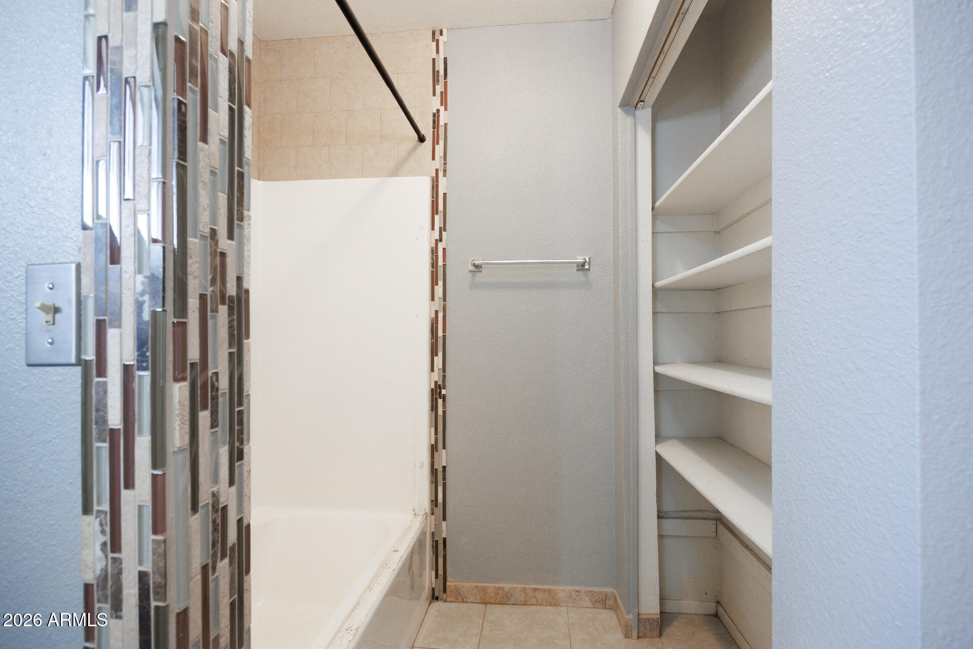 14169 South Tampico Road Arizona City, AZ 85123 - Photo 27 of 38 a view of walk in closet