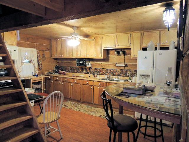 581 Taylor Road Pikeville, TN 37367 - Photo 21 of 37 KITCHEN-DINING