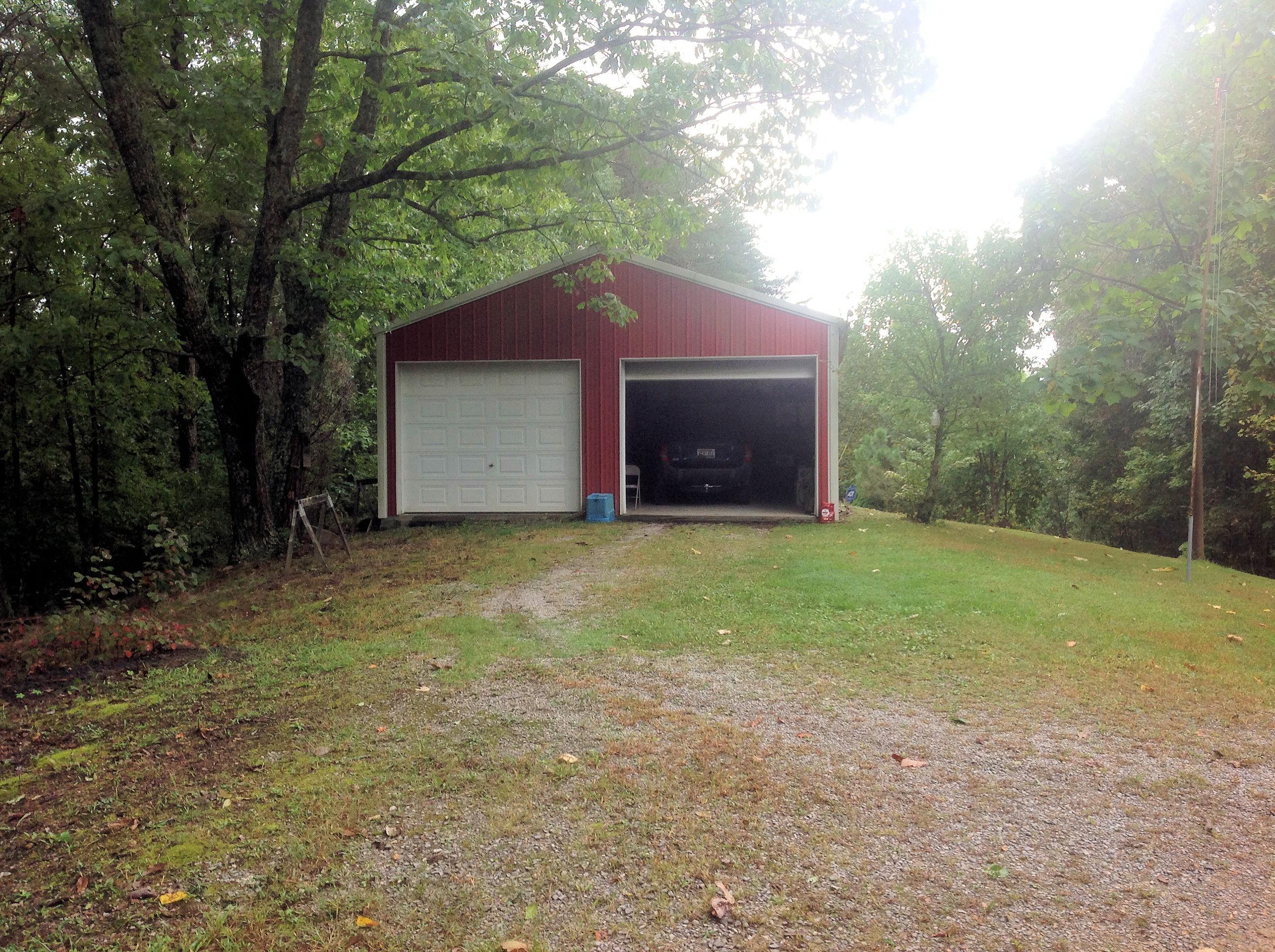 581 Taylor Road Pikeville, TN 37367 - Photo 33 of 37 TWO CAR GARAGE
