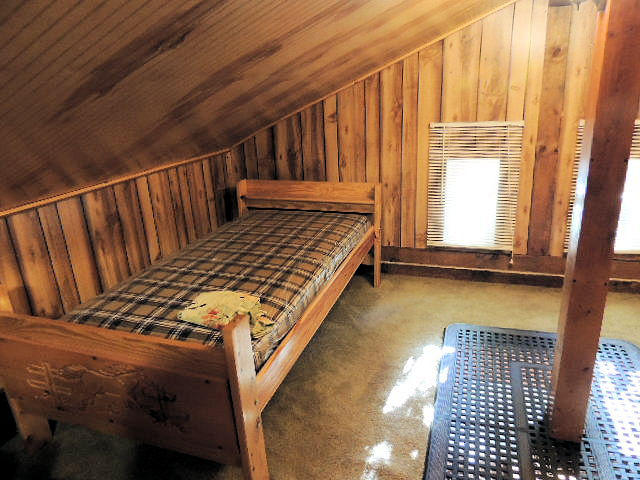 581 Taylor Road Pikeville, TN 37367 - Photo 10 of 37 BEDROOM 2 VIEW 4