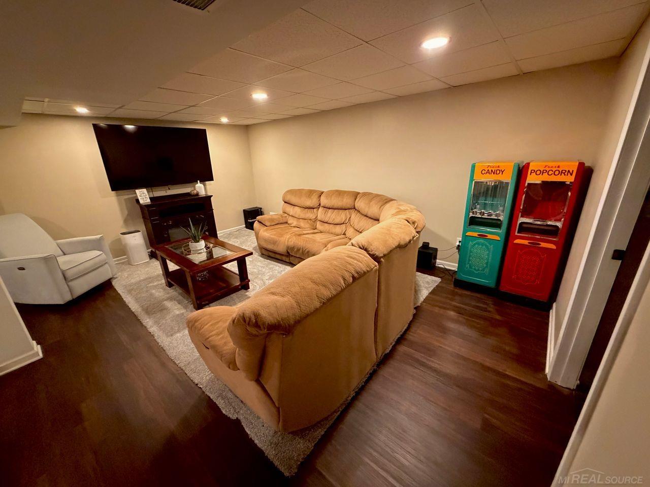 540 South Elba Road Lapeer, MI 48446 - Photo 20 of 28 basement game room