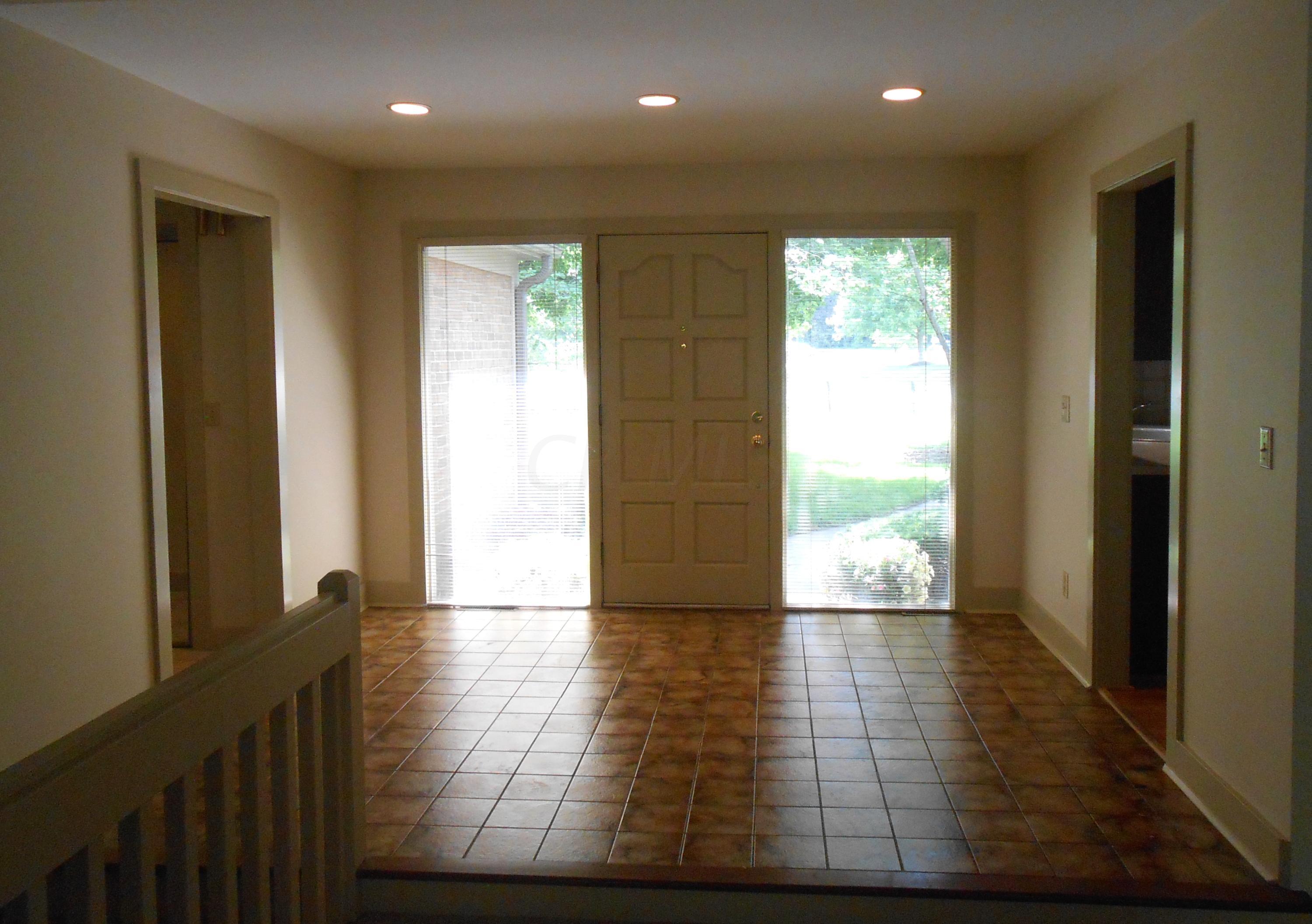7580 Norham Road Columbus, OH 43235 - Photo 4 of 26 Gallery Image 4