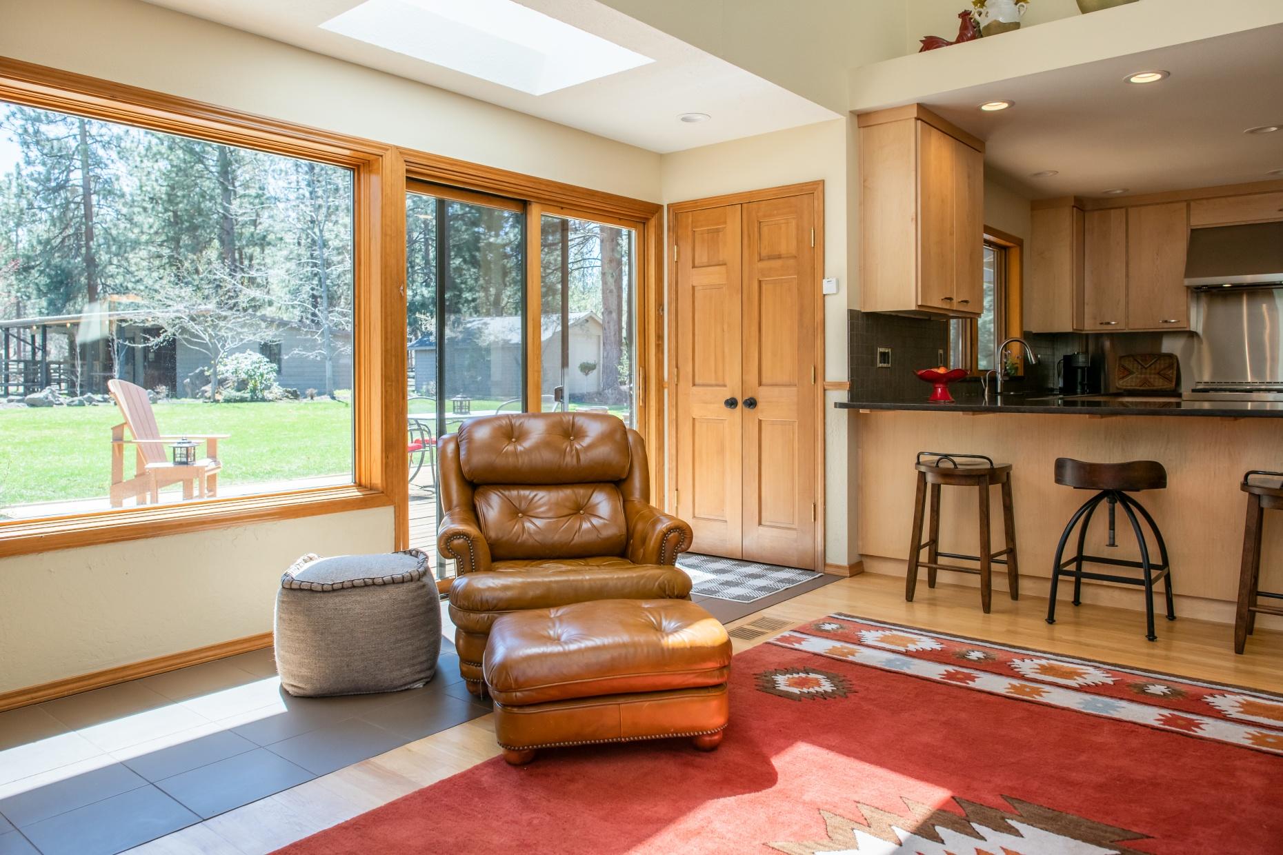 60216 East Ridgeview Drive Bend, OR 97702 - Photo 14 of 53 batch_11Family room to outsideRidgeview-