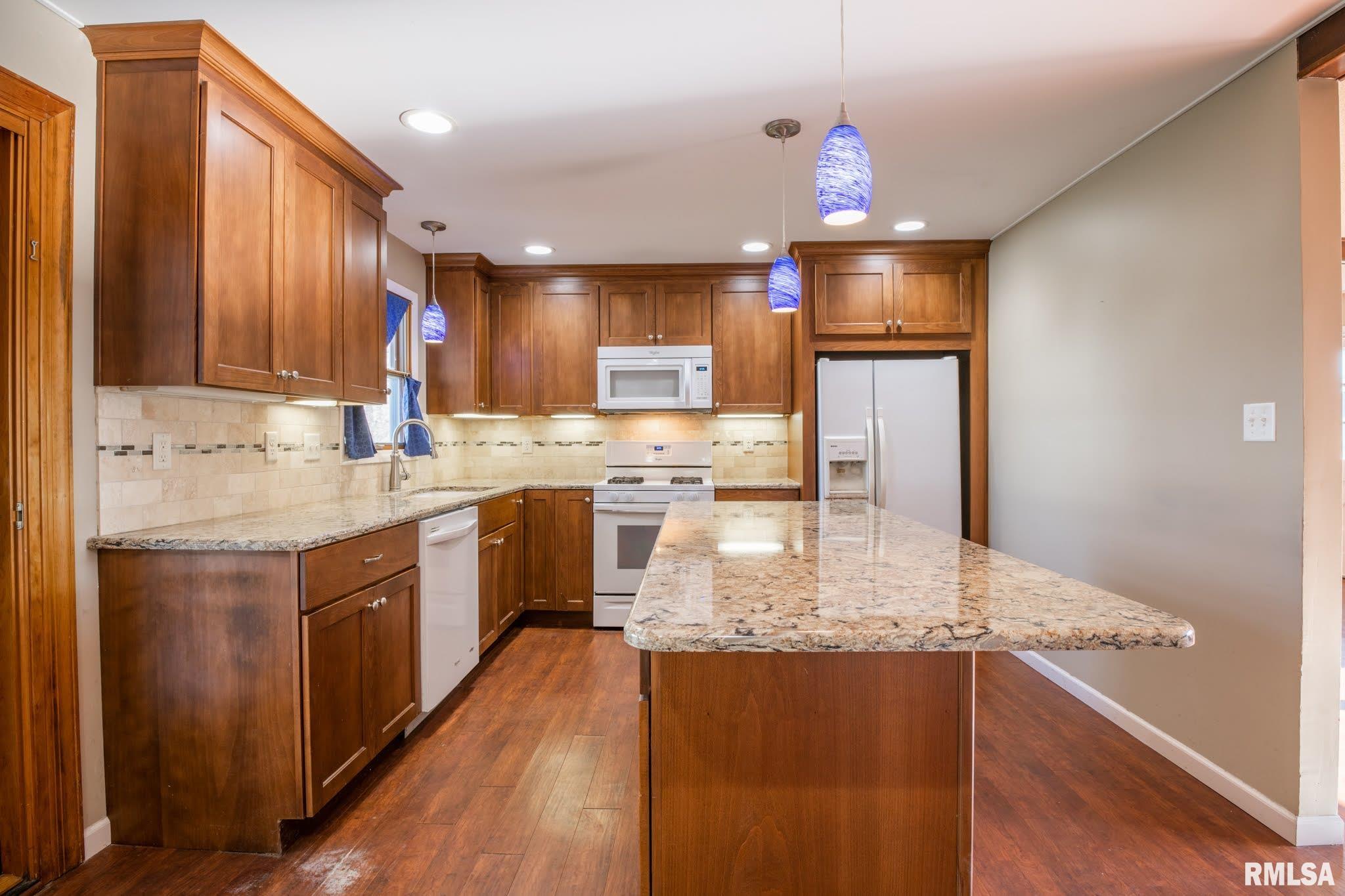 1205 West Ravinwoods Road Peoria, IL 61615 - Photo 24 of 47 Gallery Image 24