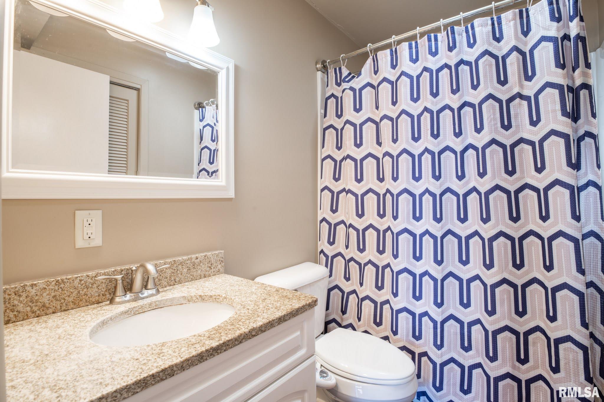 1205 West Ravinwoods Road Peoria, IL 61615 - Photo 41 of 47 Gallery Image 41