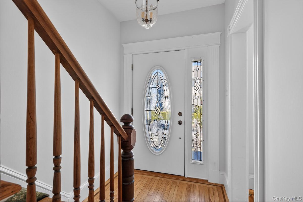 64 Maple Street Dobbs Ferry, NY 10522 - Photo 3 of 36 Foyer with beveled glass door