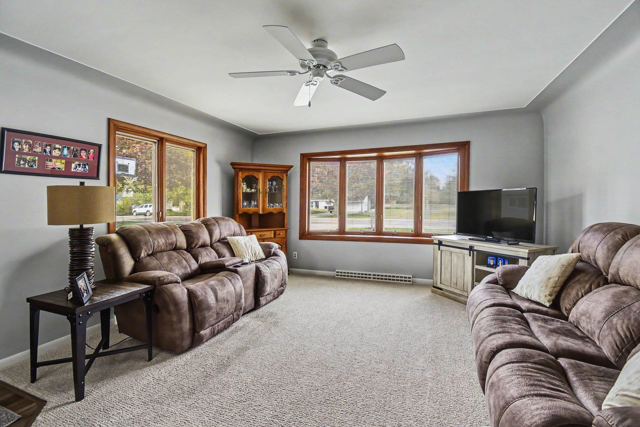 310 South Lincoln Road Bay City, MI 48708 - Photo 4 of 35