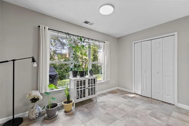 $2,400 | 6115 Riveroak Terrace, Atlanta, GA 30349