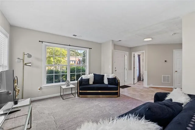 $2,400 | 6115 Riveroak Terrace, Atlanta, GA 30349