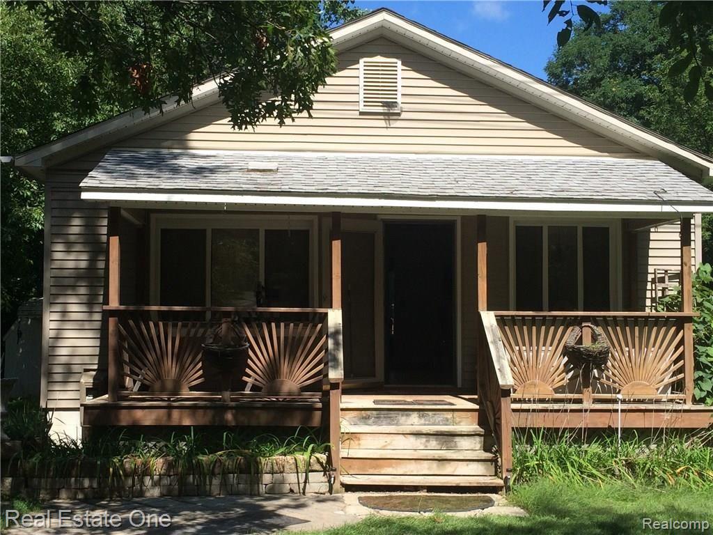 2614 Judah Road Lake Orion, MI 48359 - Photo 17 of 41 IMG_5809.JPG