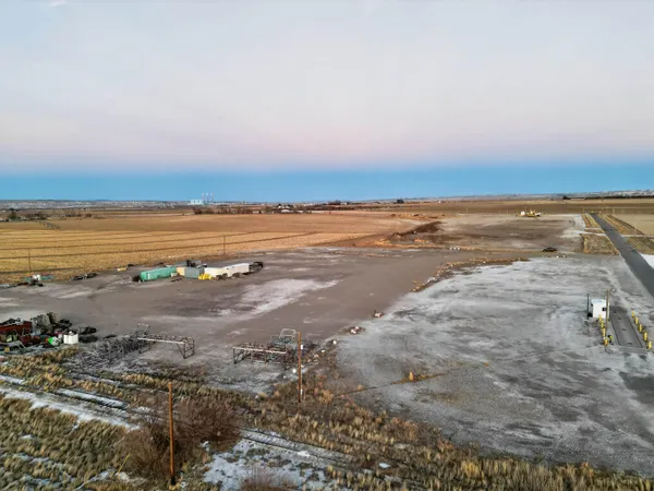 $450,000 | 17 N Road, Wheatland, WY 82201