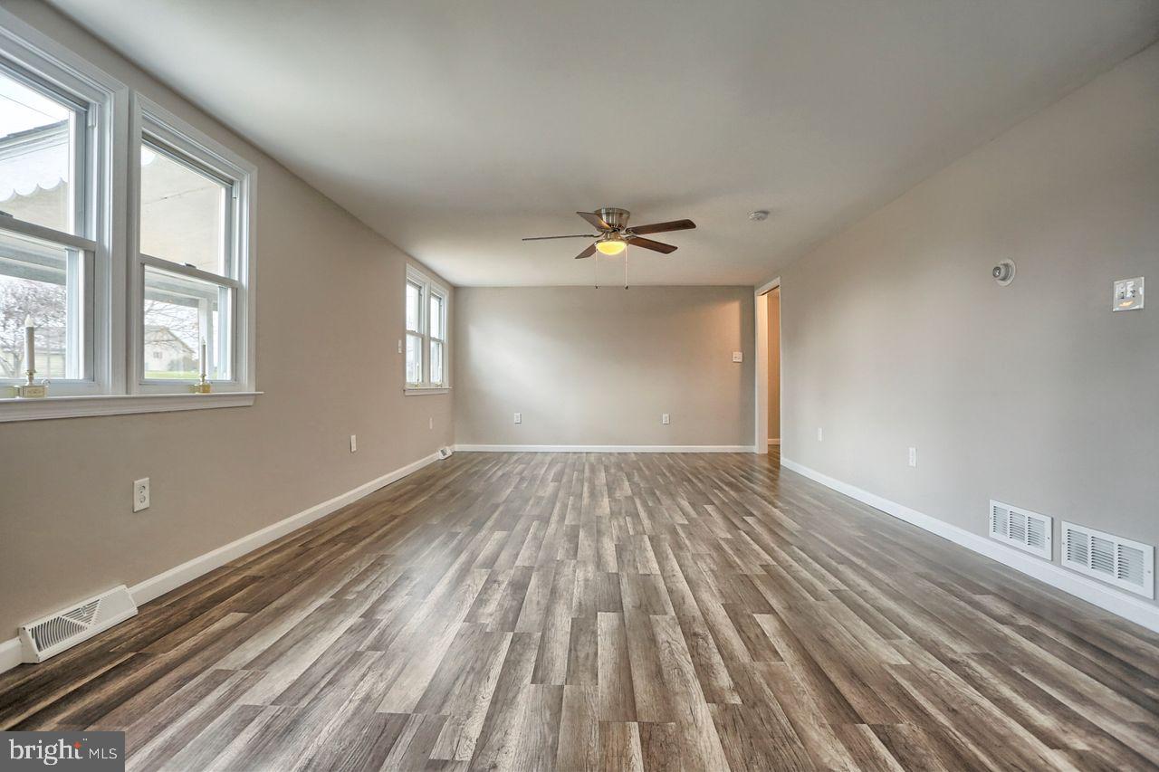 781 Longs Gap Road Carlisle, PA 17013 - Photo 8 of 37 Gallery Image 8