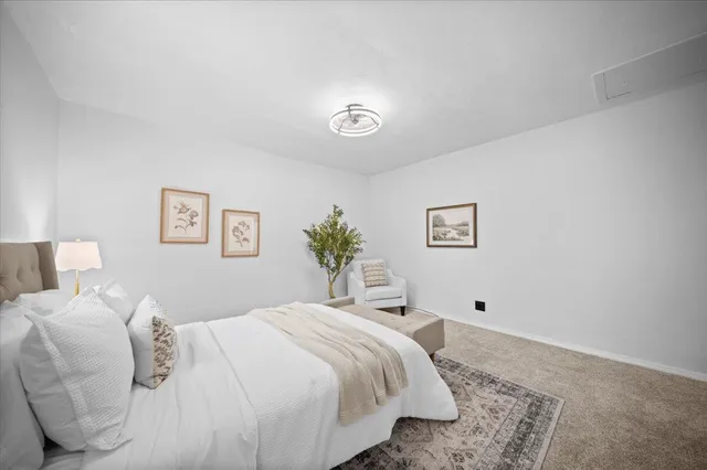 $289,900 | 2610 32nd Street Southeast, Kentwood, MI 49512