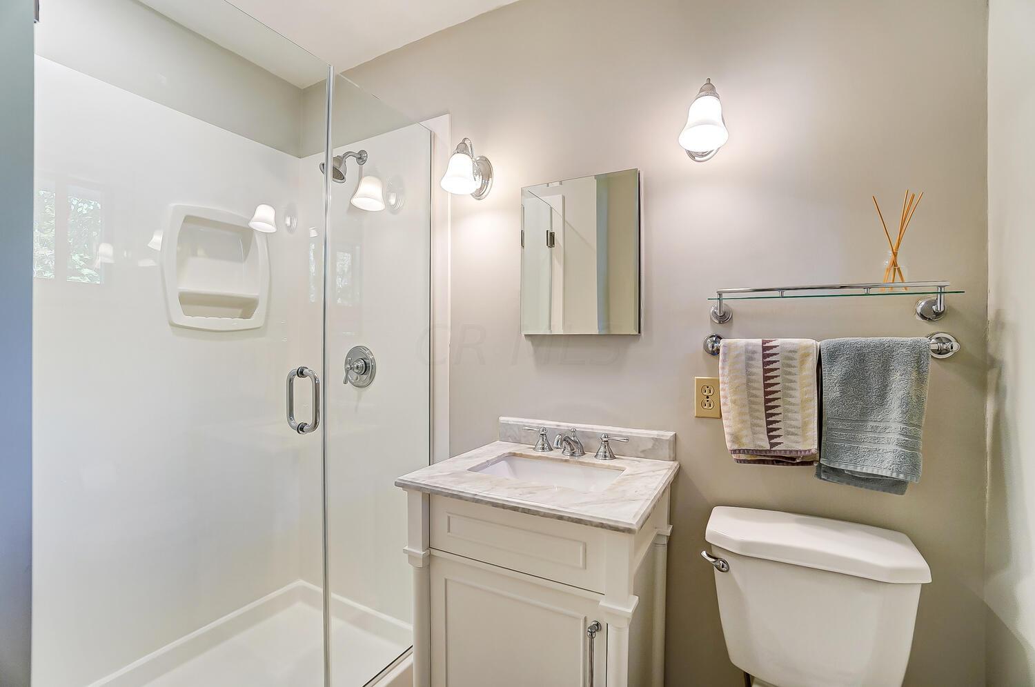 2811 Halstead Road Columbus, OH 43221 - Photo 29 of 64 50042820-031_web