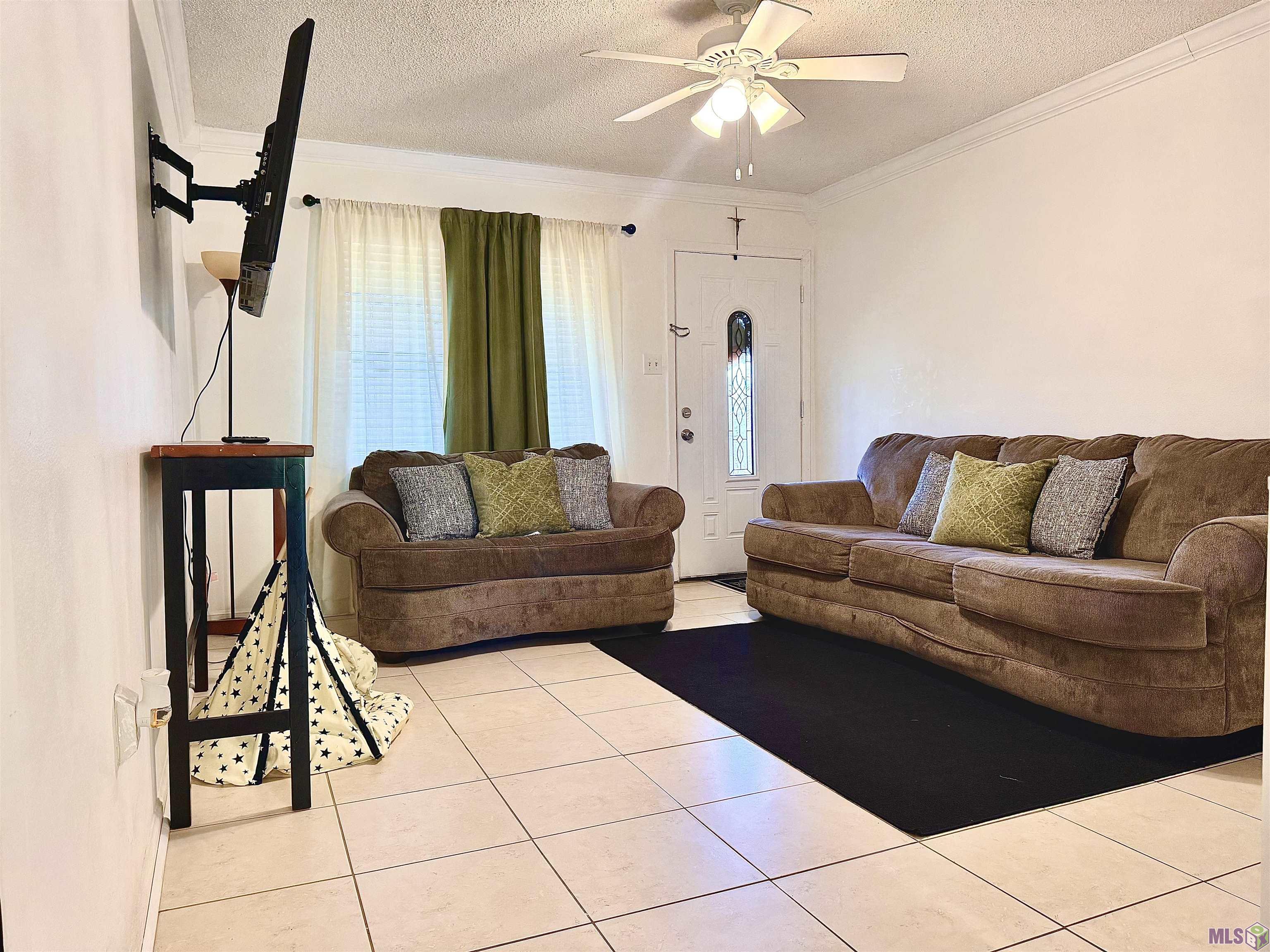 7672 Sumrall Drive Baton Rouge, LA 70812 - Photo 2 of 19