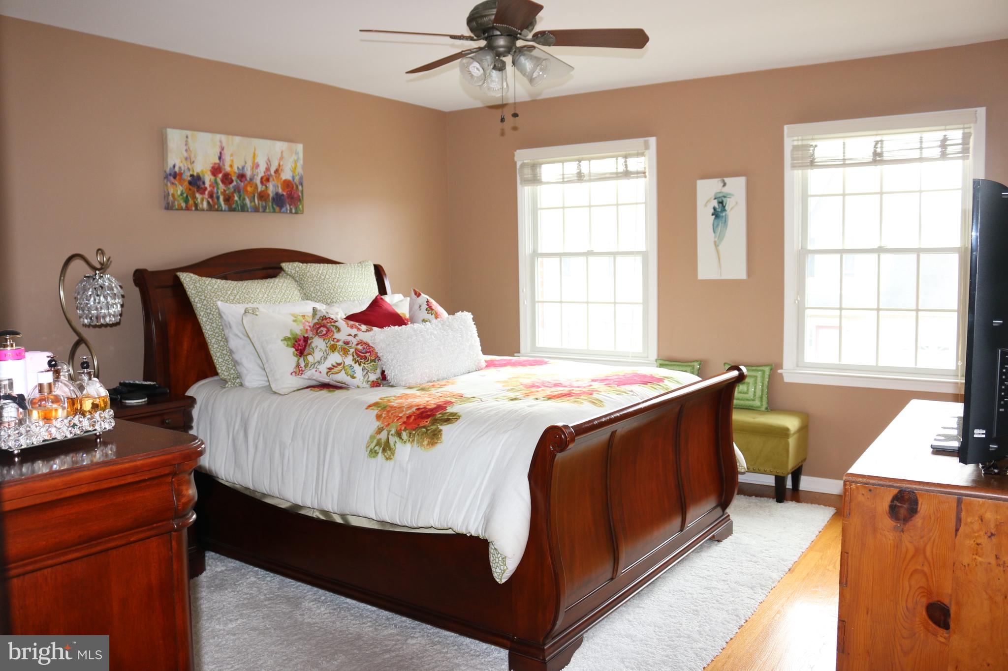 112 Mandalay Drive Bear, DE 19701 - Photo 13 of 22 Master Suite w/ H/W Floors, Fan & Walk In Closet
