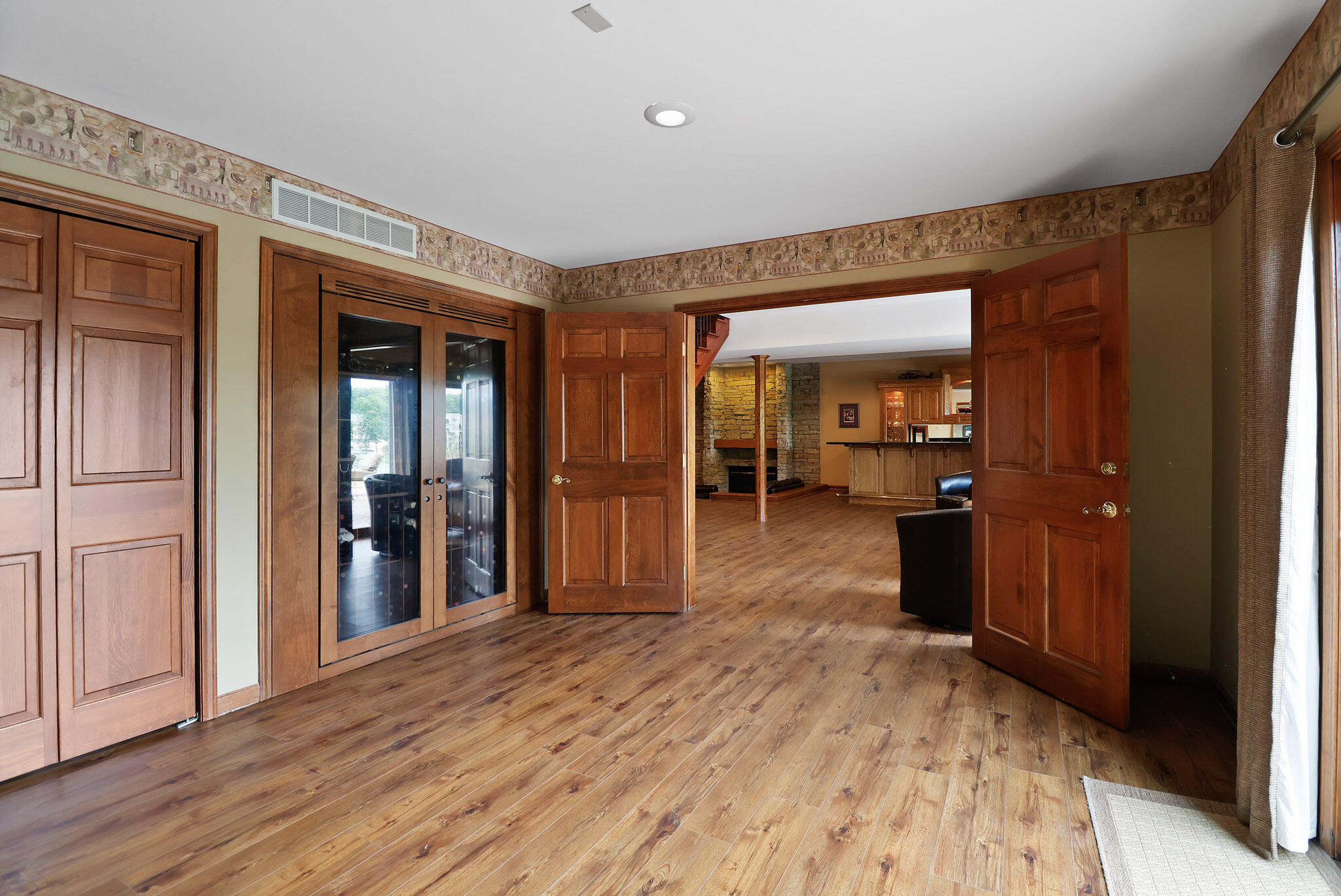 467 Scarborough Road Valparaiso, IN 46385 - Photo 44 of 60 2048x1368