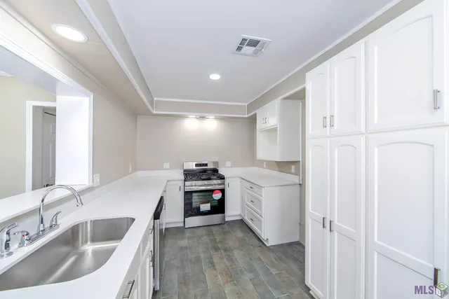 $129,900 | 106 North 3rd Street, Golden Meadow, LA 70357