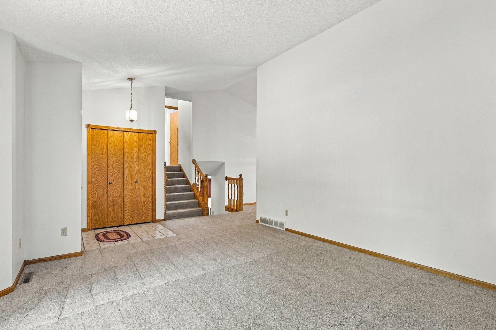 330 Shady Ridge Road Northwest Hutchinson, MN 55350 - Photo 5 of 28 Gallery Image 5
