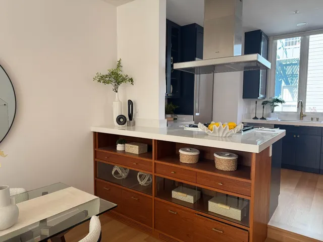 $1,088,000 | 1269 South Van Ness Avenue, Unit D, San Francisco, CA 94110