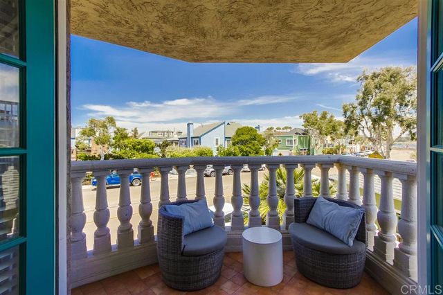 $1,170,000 | 2682 Mission Boulevard, Unit B, San Diego, CA 92109