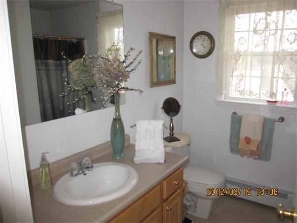 17 Lyons Road Dudley, MA 01571 - Photo 15 of 18 Gallery Image 15