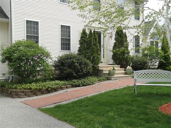 17 Lyons Road Dudley, MA 01571 - Photo 2 of 18 Gallery Image 2
