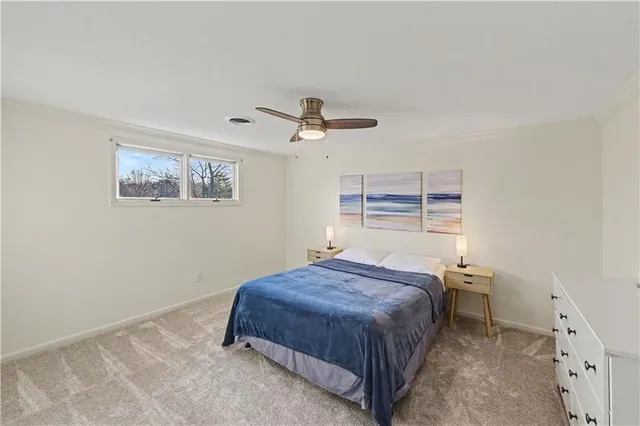 $775,000 | 204 Northwest Golfview Drive, Blue Springs, MO 64014