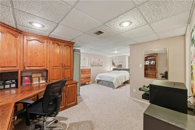 $775,000 | 204 Northwest Golfview Drive, Blue Springs, MO 64014