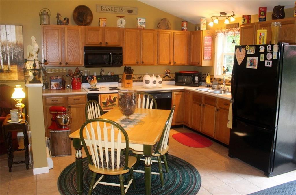 226 New Dam Road Waterboro, ME 04061 - Photo 3 of 23 Eat-in Kitchen