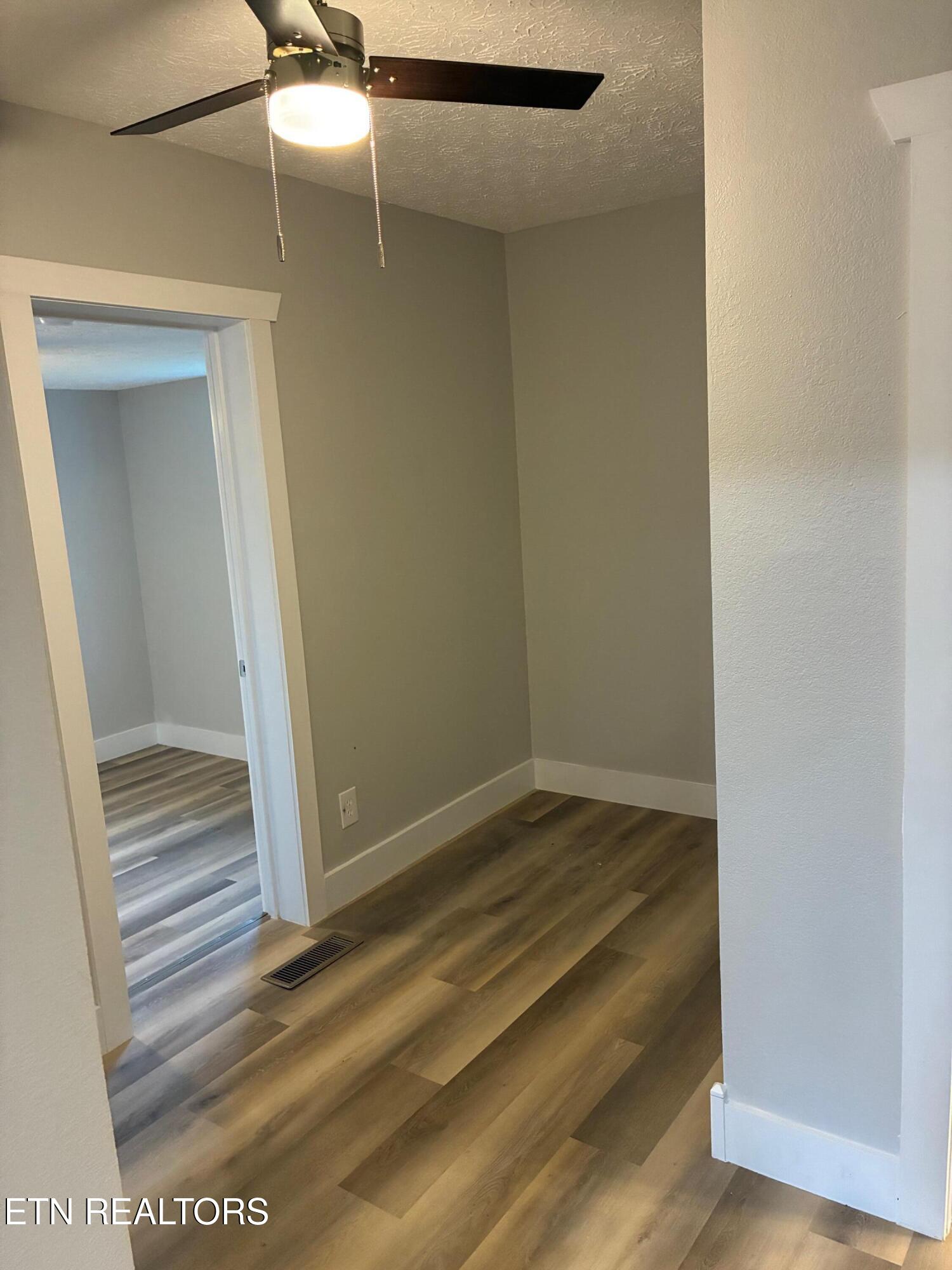 519 Whitman Hollow Road La Follette, TN 37766 - Photo 15 of 18 Office Nook