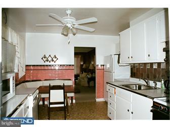 6 Midfield Road New Castle, DE 19720 - Photo 5 of 12 Kitchen